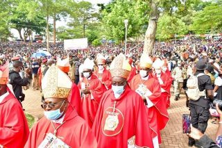 03.June. Martyrs Day! is a national public holiday in Uganda that commemorates the 45 martyrs, both Catholic and Anglican, who were killed on the orders of Kabaka Mwanga II, then King of Buganda between 1885 and 1887.
#uganda
#history 
#religion 
#namugongoshrine
#pridenaturesafaris
